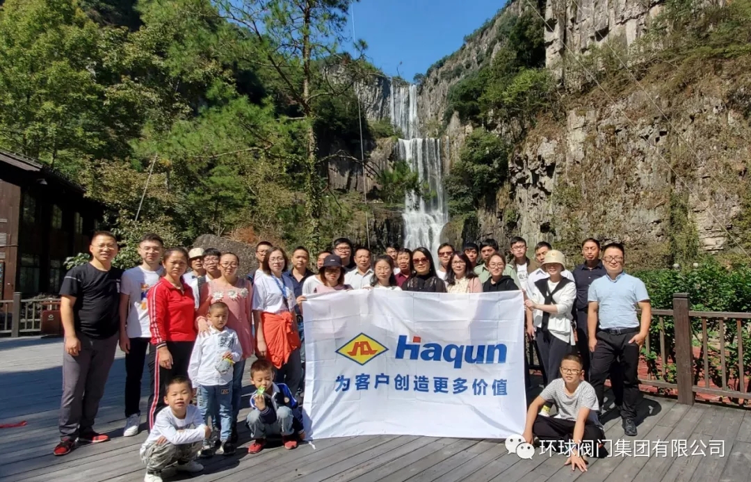 1571726781063075429.jpg 05.webp.jpg